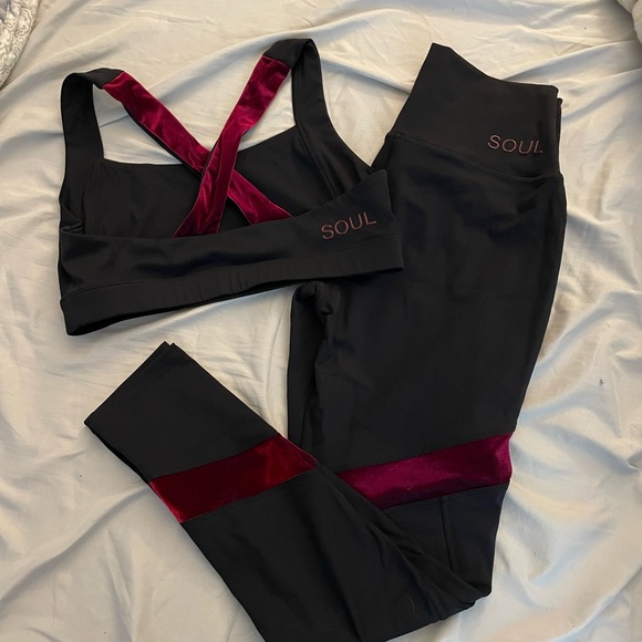 Soulcycle Matching Set - Picture 4 of 9